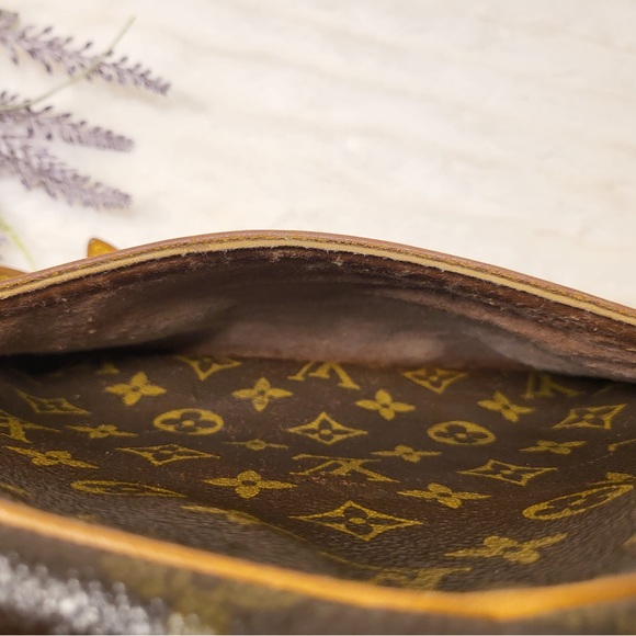 Authentic Louis Vuitton Senlis crossbody shoulder bag - Picture 15 of 15